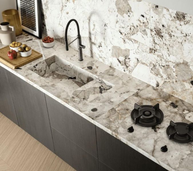 天使之星 薄板 品名：薄板   天使之星

兩款：亮面、霧面

規格：120*280*0.6cm      1片/坪   

產地：義大利