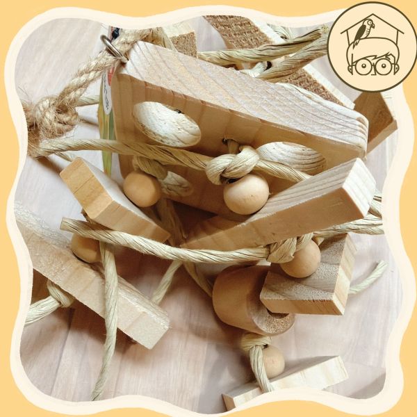 台灣手作蘋果樹系列｜毛怪｜鳥寶超愛啃咬串【鸚鵡小木屋】 