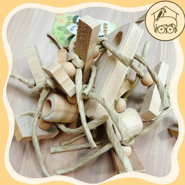 台灣手作蘋果樹系列｜毛怪｜鳥寶超愛啃咬串【鸚鵡小木屋】 