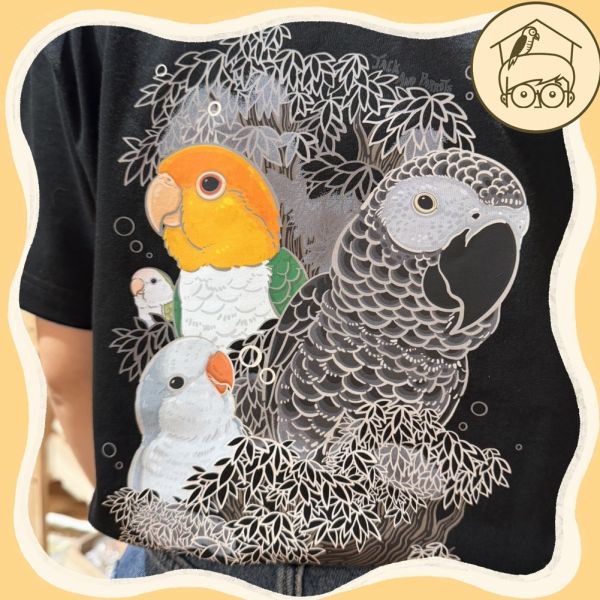 春夏新品-台製100%純棉水墨畫鸚鵡T恤【鸚鵡小木屋】 
