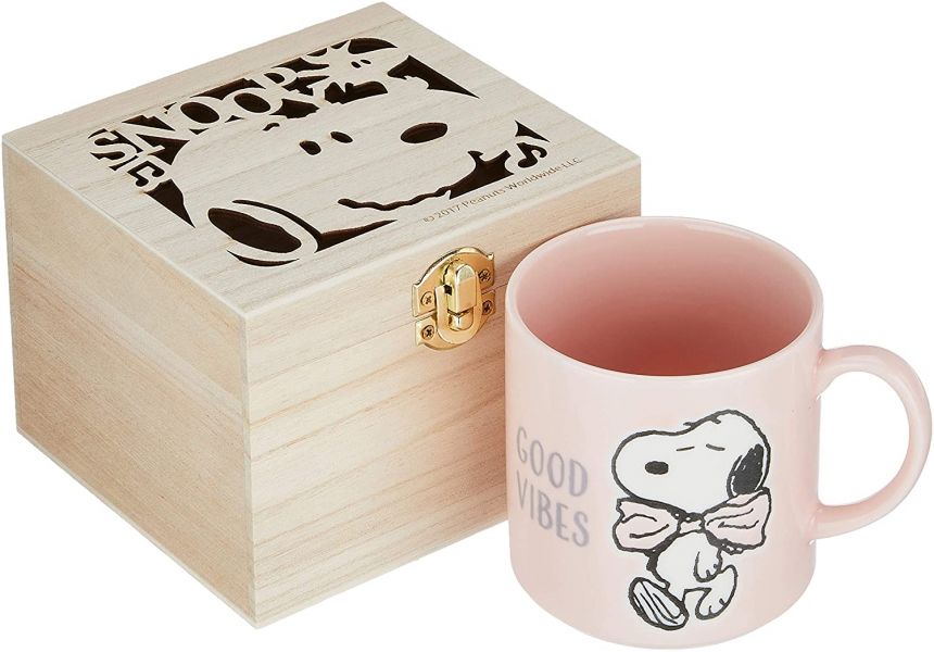 『日本製』PEANUTS史努比 馬克杯＋木盒-粉紅色 台南好玩.日本商品.日本正版.日本代購.日本雜貨.龍貓娃娃.宮崎駿周邊商品.魔女宅急便.神隱少女.無臉男.霍爾移動城堡.波妞.史努比.角落生物.拼圖.Peko牛奶妹.迪士尼