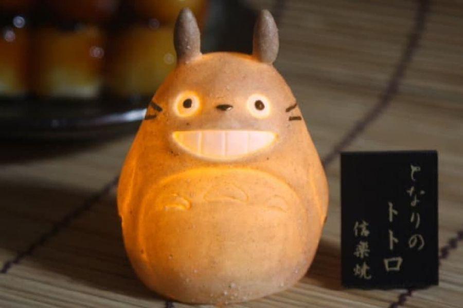 『日本製』宮崎駿 龍貓 信樂燒手工窯燒 夜燈擺飾 台南好玩.日本商品.日本正版.日本代購.日本雜貨.龍貓娃娃.宮崎駿周邊商品.魔女宅急便.神隱少女.無臉男.霍爾移動城堡.波妞.史努比.角落生物.拼圖.Peko牛奶妹.迪士尼