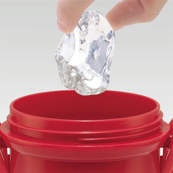 日本製 宮崎駿 龍貓 抗菌直飲式水壺 附背帶 台南好玩.日本商品.日本正版.日本代購.日本雜貨.龍貓娃娃.宮崎駿周邊商品.魔女宅急便.神隱少女.無臉男.霍爾移動城堡.波妞.史努比.角落生物.拼圖.Peko牛奶妹.迪士尼