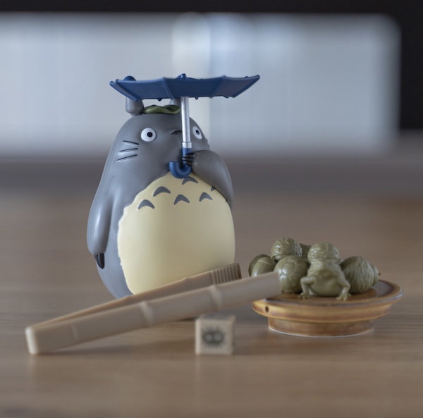 宮崎駿 龍貓『桌遊』 雨傘龍貓超有趣的平衡遊戲 台南好玩.日本商品.日本正版.日本代購.日本雜貨.龍貓娃娃.宮崎駿周邊商品.魔女宅急便.神隱少女.無臉男.霍爾移動城堡.波妞.史努比.角落生物.拼圖.Peko牛奶妹.迪士尼.