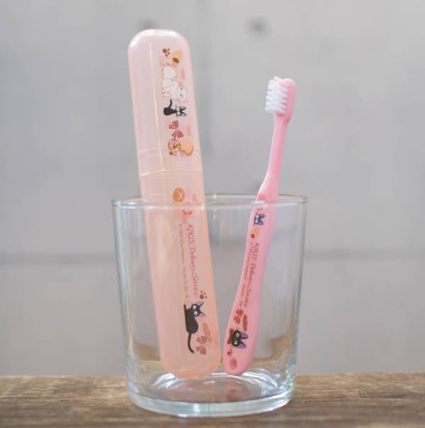 宮崎駿 魔女宅急便 牙刷專用盒/外出收納盒 台南好玩.日本商品.日本正版.日本代購.日本雜貨.龍貓娃娃.宮崎駿周邊商品.魔女宅急便.神隱少女.無臉男.霍爾移動城堡.波妞.史努比.角落生物.拼圖.Peko牛奶妹.迪士尼.