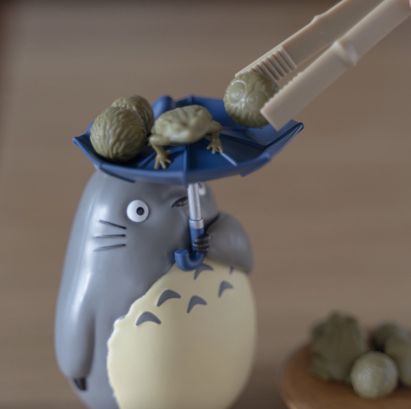 宮崎駿 龍貓『桌遊』 雨傘龍貓超有趣的平衡遊戲 台南好玩.日本商品.日本正版.日本代購.日本雜貨.龍貓娃娃.宮崎駿周邊商品.魔女宅急便.神隱少女.無臉男.霍爾移動城堡.波妞.史努比.角落生物.拼圖.Peko牛奶妹.迪士尼.