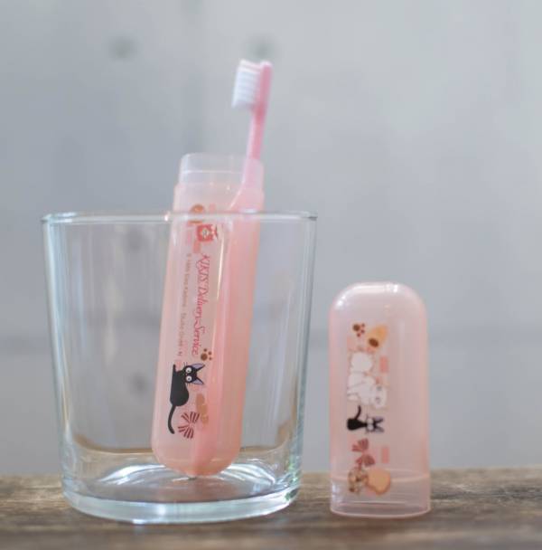宮崎駿 魔女宅急便 牙刷專用盒/外出收納盒 台南好玩.日本商品.日本正版.日本代購.日本雜貨.龍貓娃娃.宮崎駿周邊商品.魔女宅急便.神隱少女.無臉男.霍爾移動城堡.波妞.史努比.角落生物.拼圖.Peko牛奶妹.迪士尼.