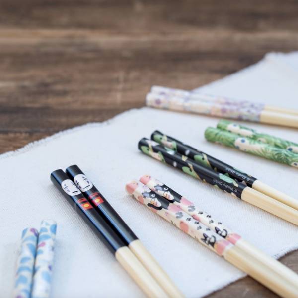 宮崎駿 龍貓 天然竹筷/筷子 台南好玩.日本商品.日本正版.日本代購.日本雜貨.龍貓娃娃.宮崎駿周邊商品.魔女宅急便.神隱少女.無臉男.霍爾移動城堡.波妞.史努比.角落生物.拼圖.Peko牛奶妹.迪士尼