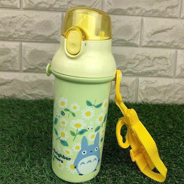 日本製 宮崎駿 龍貓 抗菌直飲式水壺 附背帶 台南好玩.日本商品.日本正版.日本代購.日本雜貨.龍貓娃娃.宮崎駿周邊商品.魔女宅急便.神隱少女.無臉男.霍爾移動城堡.波妞.史努比.角落生物.拼圖.Peko牛奶妹.迪士尼
