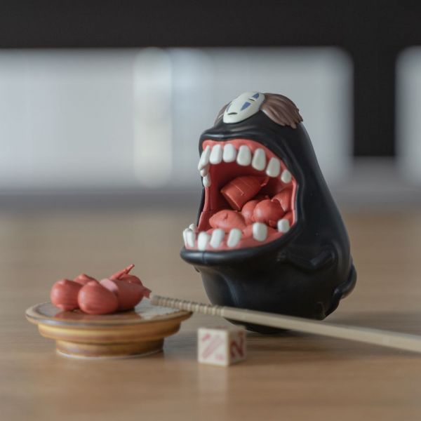 宮崎駿 『桌遊』暴食無臉男超有趣的平衡遊戲 台南好玩.日本商品.日本正版.日本代購.日本雜貨.龍貓娃娃.宮崎駿周邊商品.魔女宅急便.神隱少女.無臉男.霍爾移動城堡.波妞.史努比.角落生物.拼圖.Peko牛奶妹.迪士尼