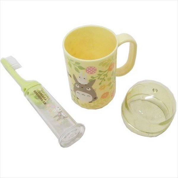 宮崎駿 龍貓 簡便攜帶式方便牙刷&漱口杯 台南好玩.日本商品.日本正版.日本代購.日本雜貨.龍貓娃娃.宮崎駿周邊商品.魔女宅急便.神隱少女.無臉男.霍爾移動城堡.波妞.史努比.角落生物.拼圖.Peko牛奶妹.迪士尼