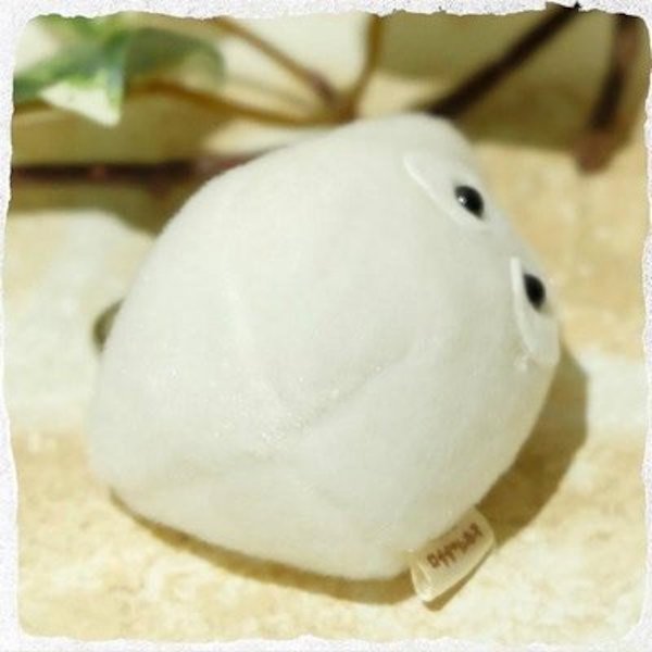 宮崎駿 小白龍貓 鑰匙圈/吊飾 台南好玩.日本商品.日本正版.日本代購.日本雜貨.龍貓娃娃.宮崎駿周邊商品.魔女宅急便.神隱少女.無臉男.霍爾移動城堡.波妞.史努比.角落生物.拼圖.Peko牛奶妹.迪士尼.