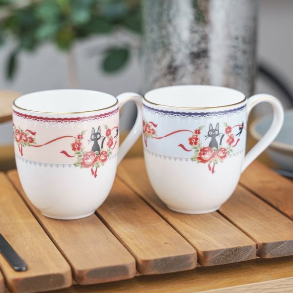 宮崎駿 魔女宅急便 骨瓷馬克杯～粉藍 台南好玩.日本商品.日本正版.日本代購.日本雜貨.龍貓娃娃.宮崎駿周邊商品.魔女宅急便.神隱少女.無臉男.霍爾移動城堡.波妞.史努比.角落生物.拼圖.Peko牛奶妹.迪士尼.