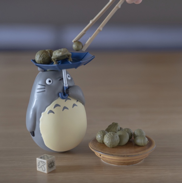 宮崎駿 龍貓『桌遊』 雨傘龍貓超有趣的平衡遊戲 台南好玩.日本商品.日本正版.日本代購.日本雜貨.龍貓娃娃.宮崎駿周邊商品.魔女宅急便.神隱少女.無臉男.霍爾移動城堡.波妞.史努比.角落生物.拼圖.Peko牛奶妹.迪士尼.