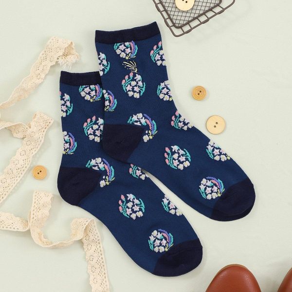 宮崎駿 刺繡浮雕經典logo系列 短襪 特價：250元～霍爾移動城堡的星之子 