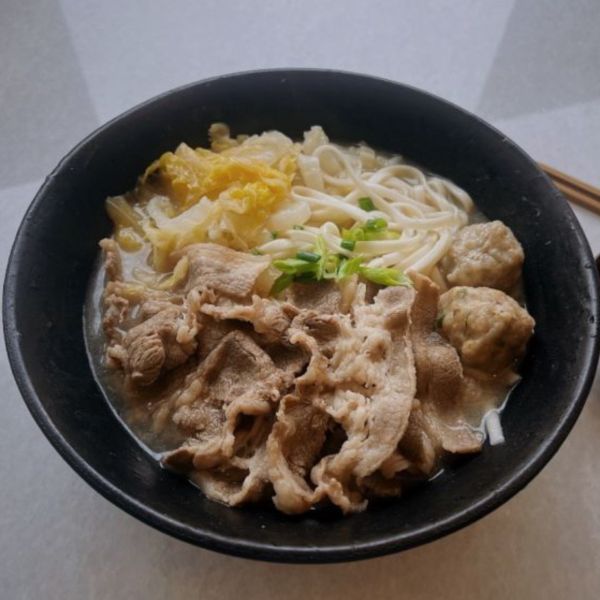 【時寓Ｘ胭脂】酸白菜炭香雙湯牛肉麵 (2入) 