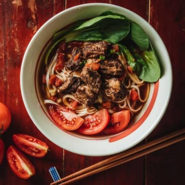 番茄牛肉麵 (1入) 牛肉麵,番茄牛肉麵,時寓,調理包,即食包,蕃茄牛肉麵,蕃茄