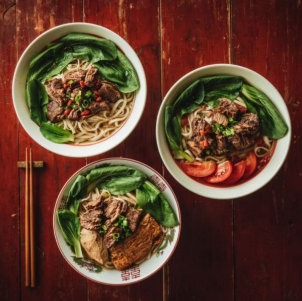 【牛肉麵嚐鮮組】清燉牛肉麵X1＋番茄牛肉麵X1＋香麻牛肉麵Ｘ1 牛肉麵,香麻,香麻牛肉麵,時寓,調理包,即食包,麻辣鍋,辣豆皮,中山區,台北,建國北路
