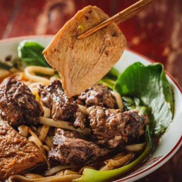 香麻牛肉麵 (1入) 牛肉麵,香麻,香麻牛肉麵,時寓,調理包,即食包,麻辣鍋,辣豆皮,中山區,台北,建國北路