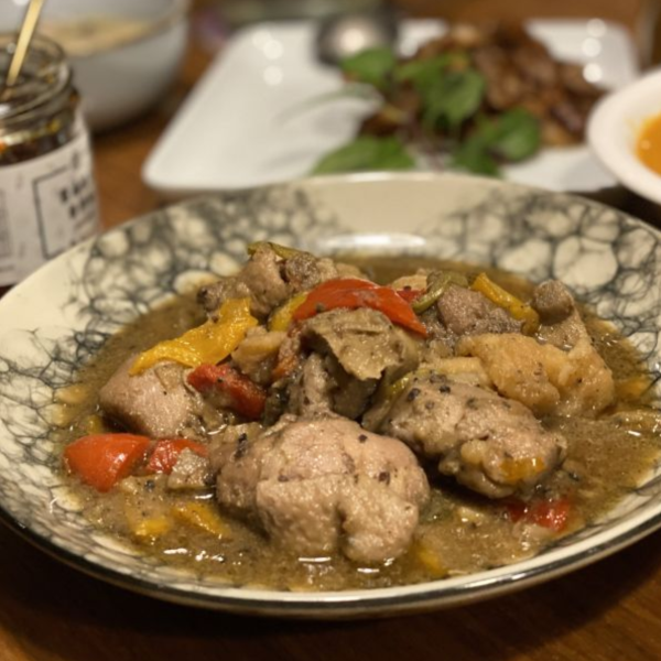 【時寓X勝利不廢商號】黃燜雞 