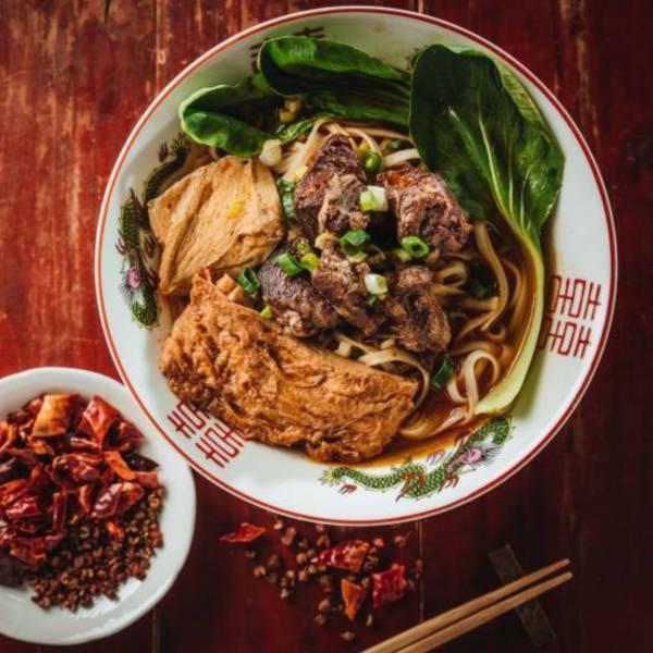 香麻牛肉麵 (1入) 牛肉麵,香麻,香麻牛肉麵,時寓,調理包,即食包,麻辣鍋,辣豆皮,中山區,台北,建國北路