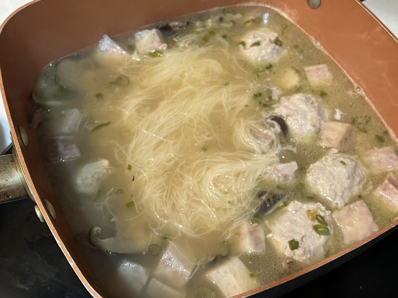 【時寓選品】蝦太太｜頂芯芋頭雞湯米粉 