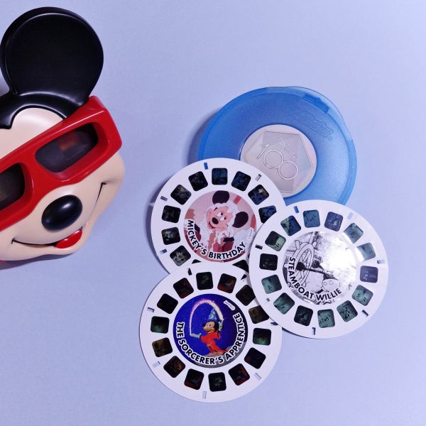 米奇造型看片器 View Master 全新預購！迪士尼100週年限定(已結束） 玩具,禮物,小孩,米奇,米老鼠,迪士尼,100週年,view master,看片器,復刻,3D,old about