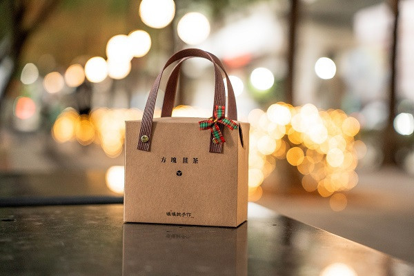 【歡樂聖誕輕送禮】方塊薑茶 - 12入 黑糖薑茶,薑茶,薑,竹薑,黑糖,糖磚,月經,大姨媽,經期不適,月經來喝什麼,薑茶 月經,經期,送禮,簡單送禮,女性送禮,日常送禮,禮盒,禮盒推薦,女生送禮推薦,送女性禮物推薦