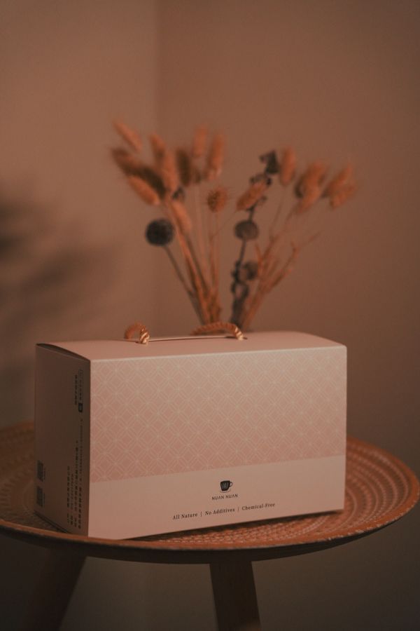 暖心精選新年禮盒-薑茶隨行組 薑,老薑,竹薑,薑茶,黑糖薑茶,下雨天喝薑茶,濕氣,月經,經期不適,月經來要喝什麼,桂圓,紅棗,薑茶禮盒