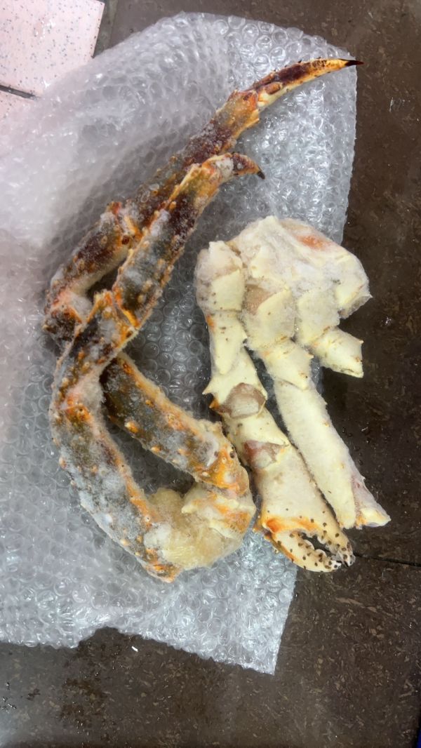 福利品-巨大4L鱈場蟹腳(不是完整的) 冷凍,帝王蟹,鱈場蟹腳,蟹腳,鱈場蟹火鍋聖品