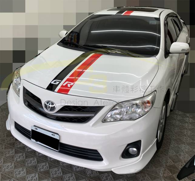 類GR引擎蓋拉線 Toyota,GR,引擎蓋,拉線,車身,貼紙,造型,彩繪,運動,風格 賽車,車身膠膜,車膜,車貼