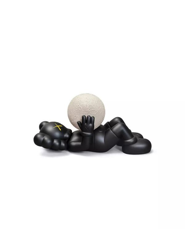 Kaws:Holiday Shanghai 公仔 中秋 月亮 