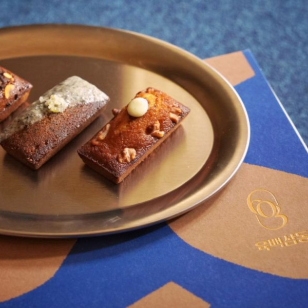 費南雪精品私藏禮盒（ 01 / 27冷藏寄出，可常溫保存 ） 費南雪,金磚蛋糕,精品禮盒,法式甜點,伴手禮,企業禮盒,大宗優惠,費南雪禮盒,喜餅,費南雪禮盒,新年禮盒,新春送禮