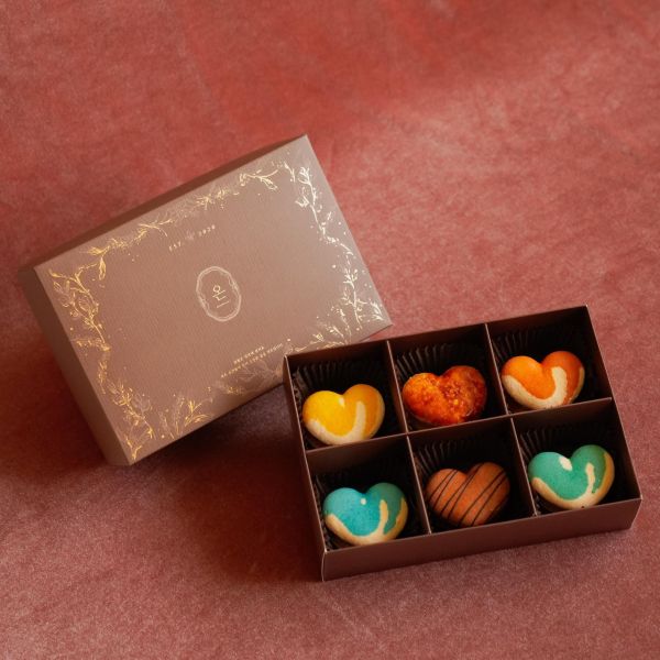 6入綜合胖卡龍禮盒（ 03 / 24寄出 ） 胖卡龍,烤布蕾,韓國馬卡龍,韓國胖卡龍,馬卡龍禮盒,宅配甜點,台南甜點,伴手禮,台南美食,彌月禮盒,喜餅