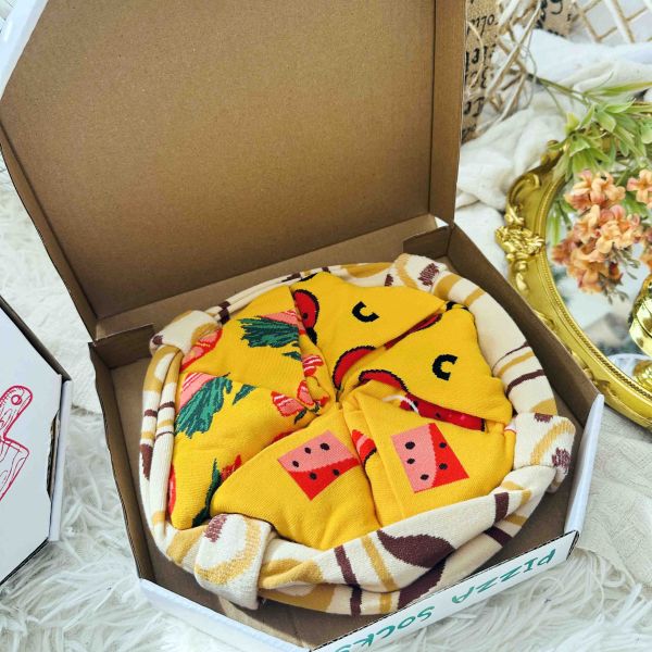 披薩襪子禮盒 你才奇怪,披薩造型襪子禮盒,披薩盒,創意襪子,生日禮物,交換禮物,可愛搞怪襪,聖誕禮物,學生禮物,小廢物