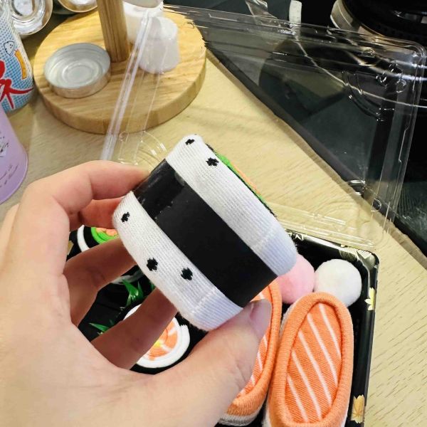 壽司襪 你才奇怪,壽司造型襪,鮭魚壽司禮盒,鮭魚襪,交換禮物,日式壽司長襪,聖誕禮物