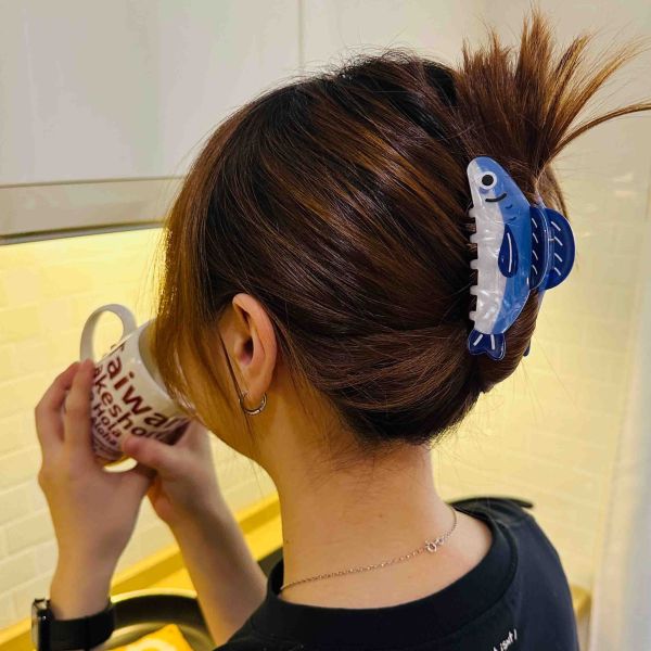 沙丁魚夾 你才奇怪,沙丁魚鯊魚夾,沙丁魚夾,個性抓夾,創意手握夾,後腦勺抓夾,卡通鯊魚夾,趣味馬尾夾,夾換裡物,聖誕禮物