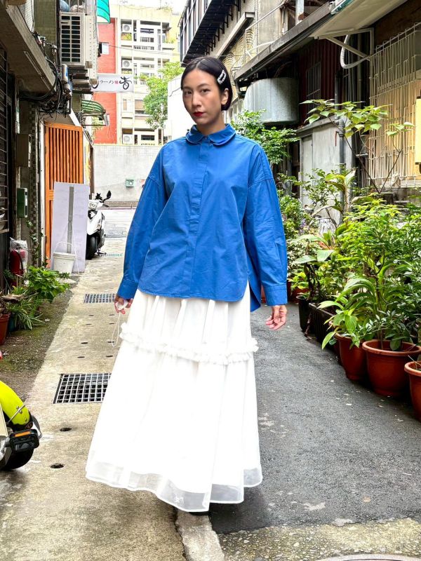 雙層圓翻領隱藏排釦素色襯衫 