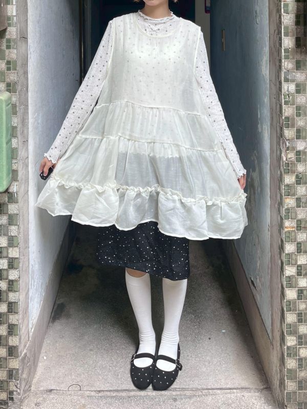 蛋糕花邊光澤紗紗背心 