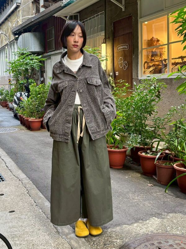 日系抽繩九分寬褲 