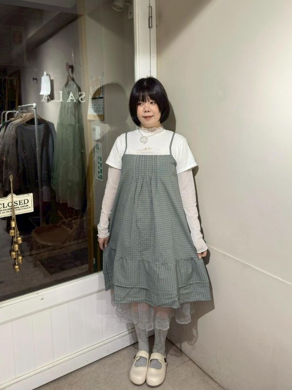 蕾絲拼接打摺雙層蛋糕下擺吊帶背心 