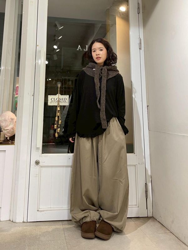 素色縮褲管氣球鬆緊腰寬褲 