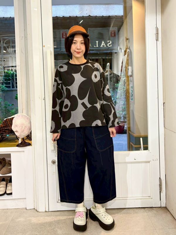 伸縮腰車縫線大口袋九分牛仔褲 