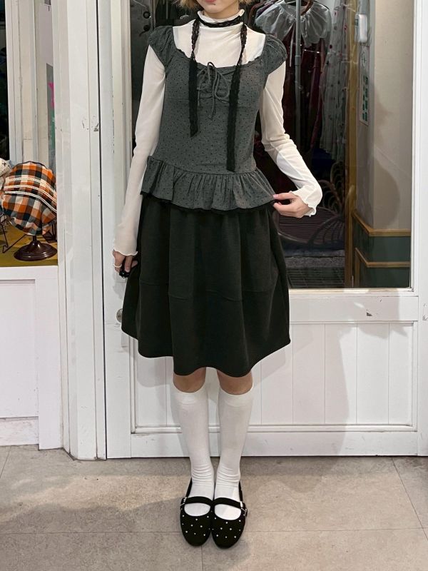 波點蕾絲抓皺彈力娃娃袖上衣附蕾絲綁帶 