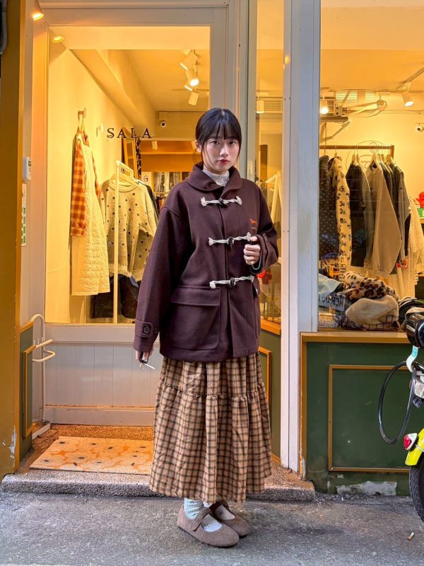 臘腸狗刺繡牛角釦羊毛大衣外套 