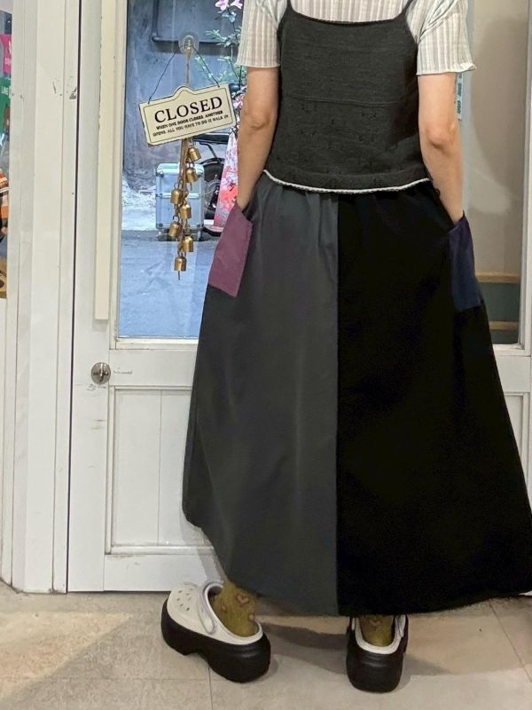 鬆緊腰抽繩撞色大口袋拼接裙 