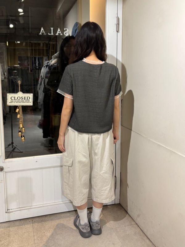 立體水波紋假兩件透紗上衣 