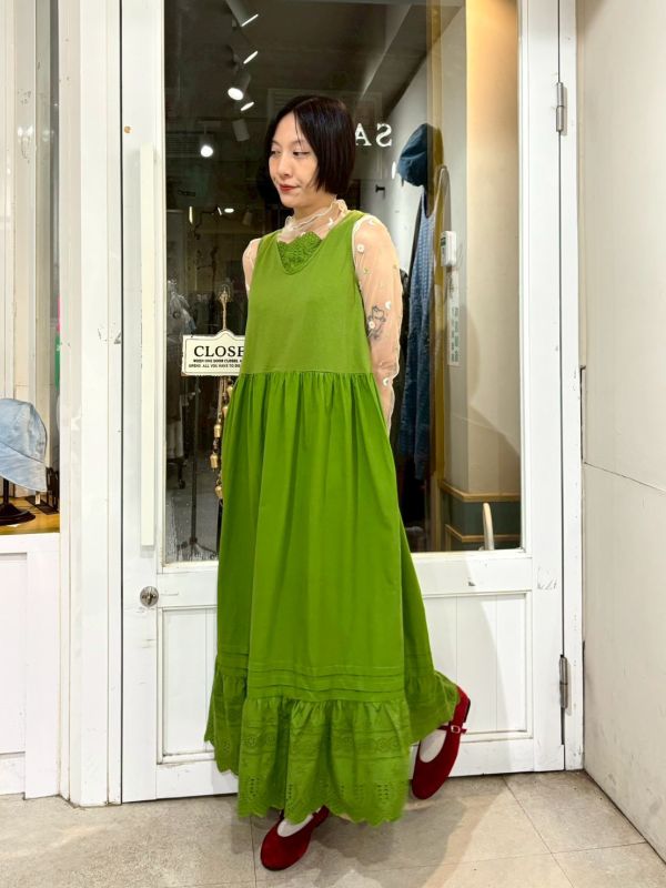 酪梨綠藍絲拼接背心洋裝 