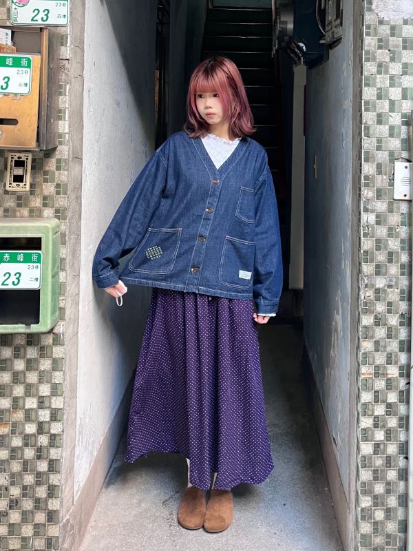 刺繡布標牛仔排扣開襟外套 