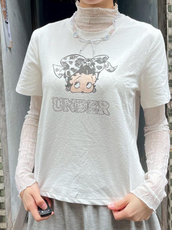 貝蒂短版修身短袖上衣 